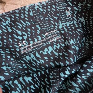 Under Armour Black and Teal Patterned Compression Pants